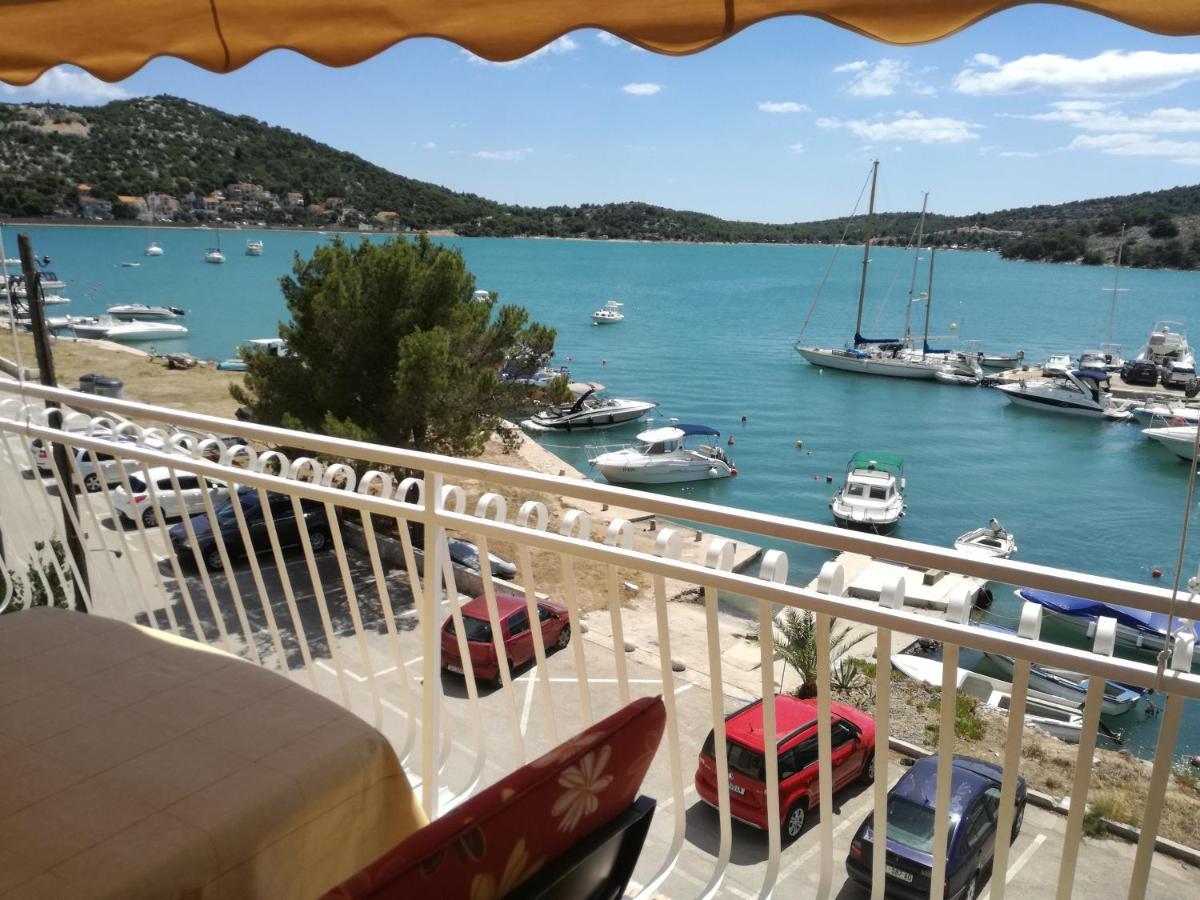 Apartments Nera Tisno Kültér fotó