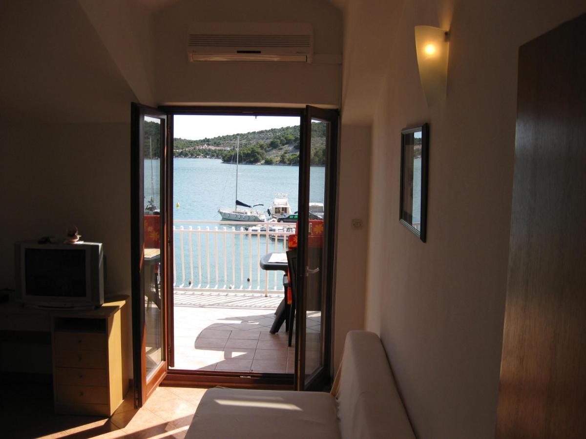Apartments Nera Tisno Kültér fotó
