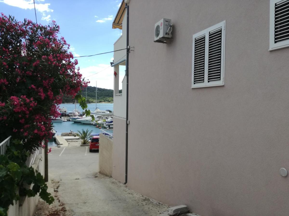 Apartments Nera Tisno Kültér fotó