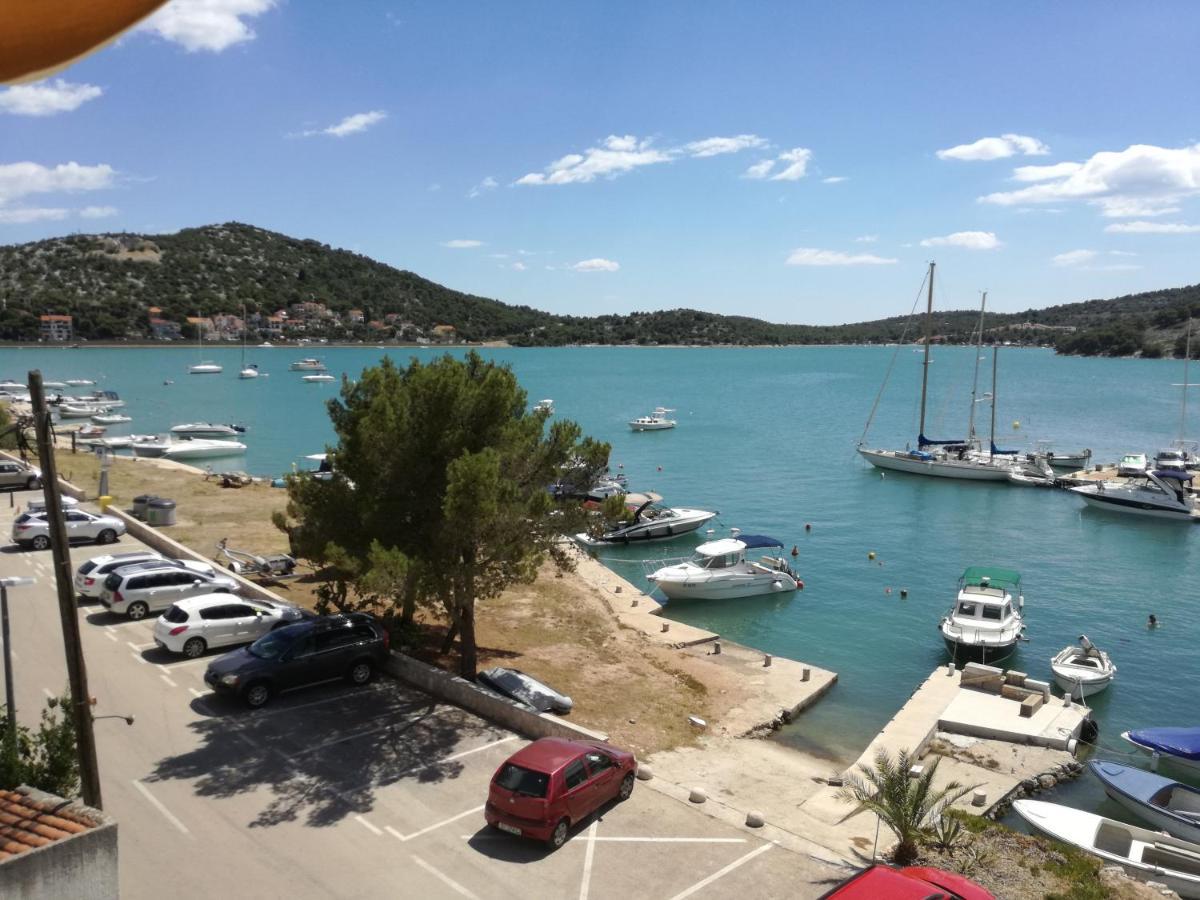 Apartments Nera Tisno Kültér fotó