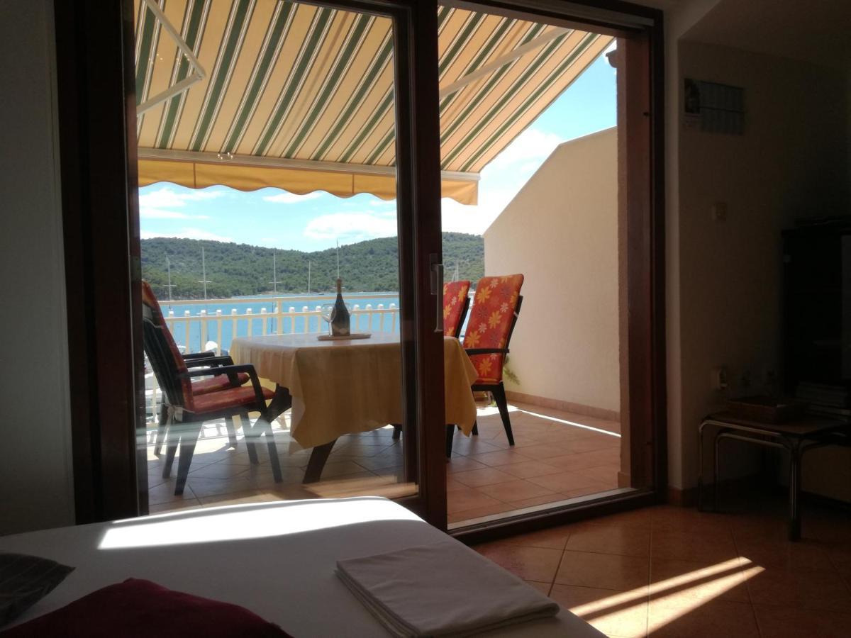 Apartments Nera Tisno Kültér fotó