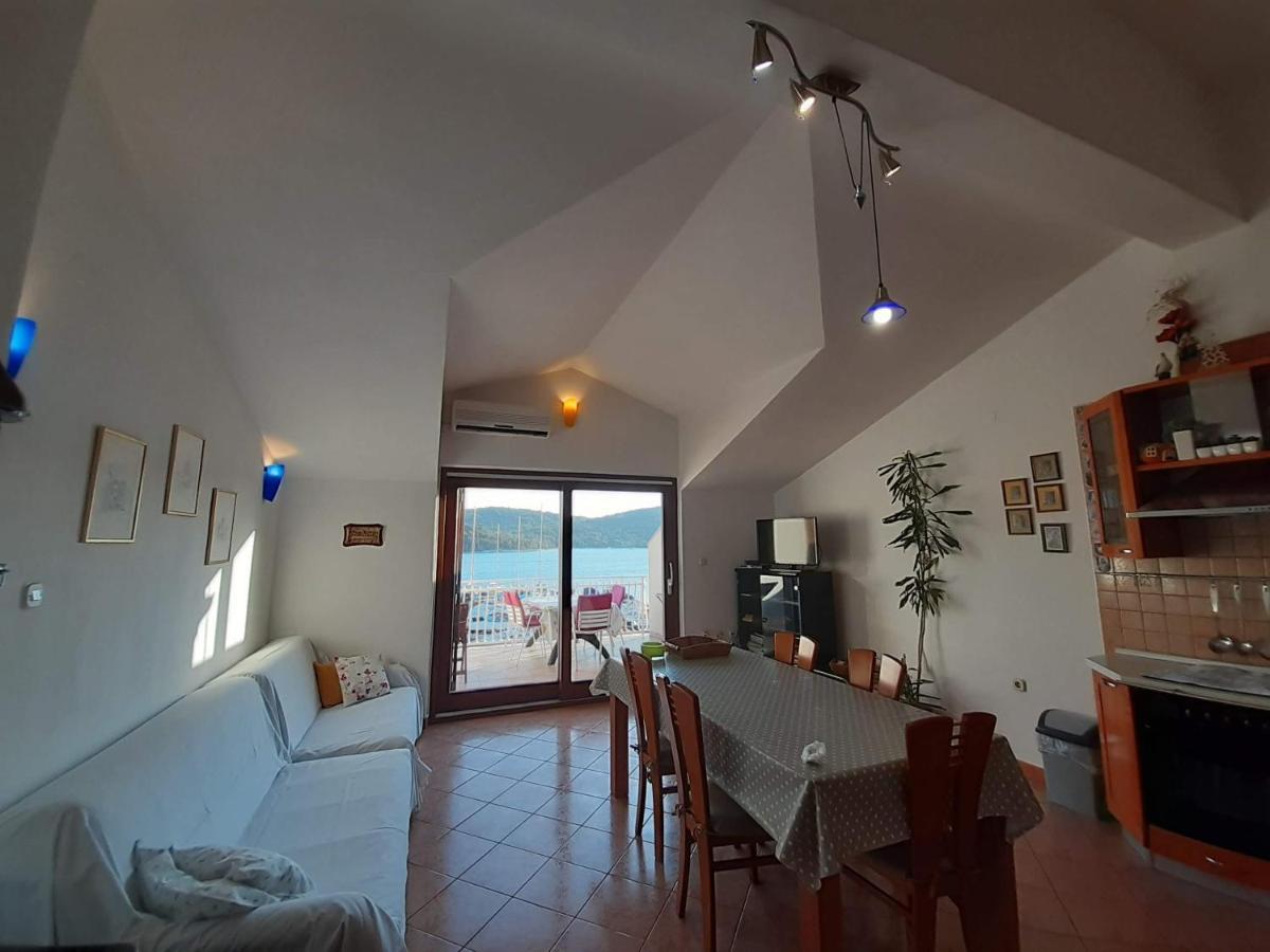 Apartments Nera Tisno Kültér fotó