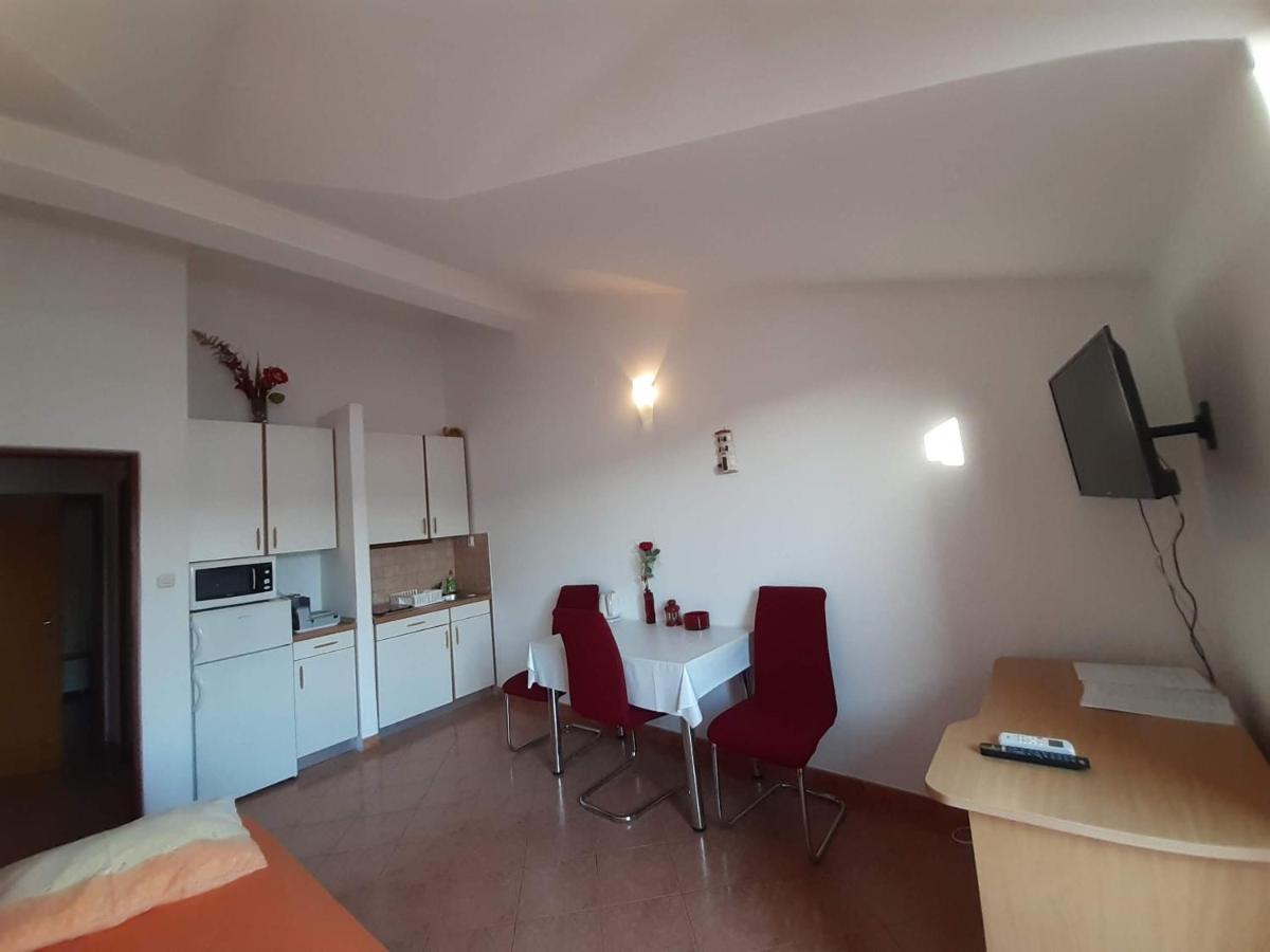 Apartments Nera Tisno Kültér fotó
